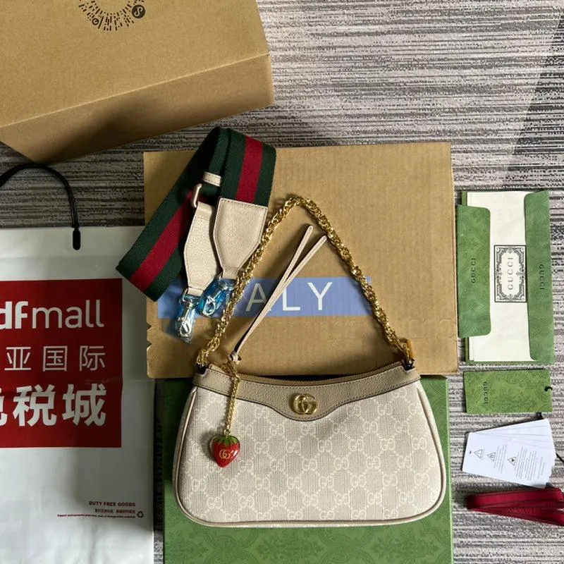 Charm - GG Bags - 911