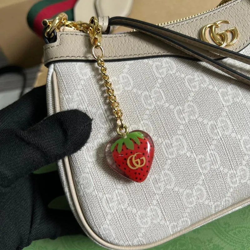 Charm - GG Bags - 911