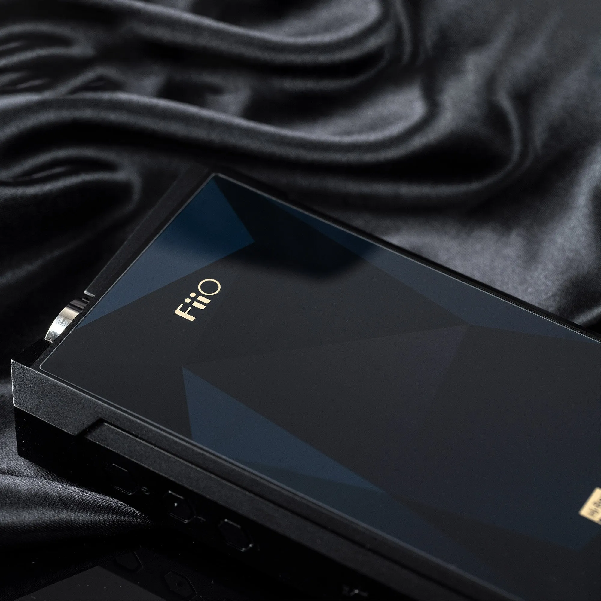 FiiO M17 Portable High-Resolution Audio Player