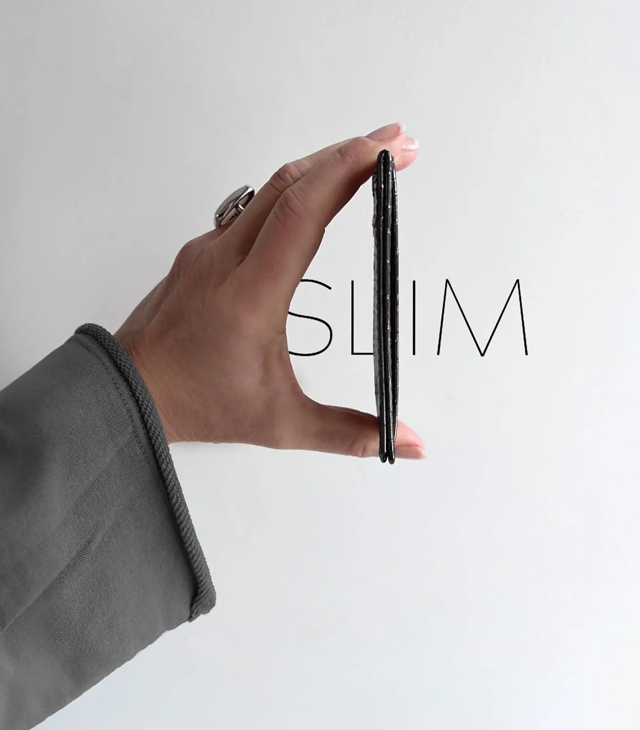 Shiny Slim Minimalistic Credit Card Holder Wallet Mirror Metallic Crock pattern (Black)