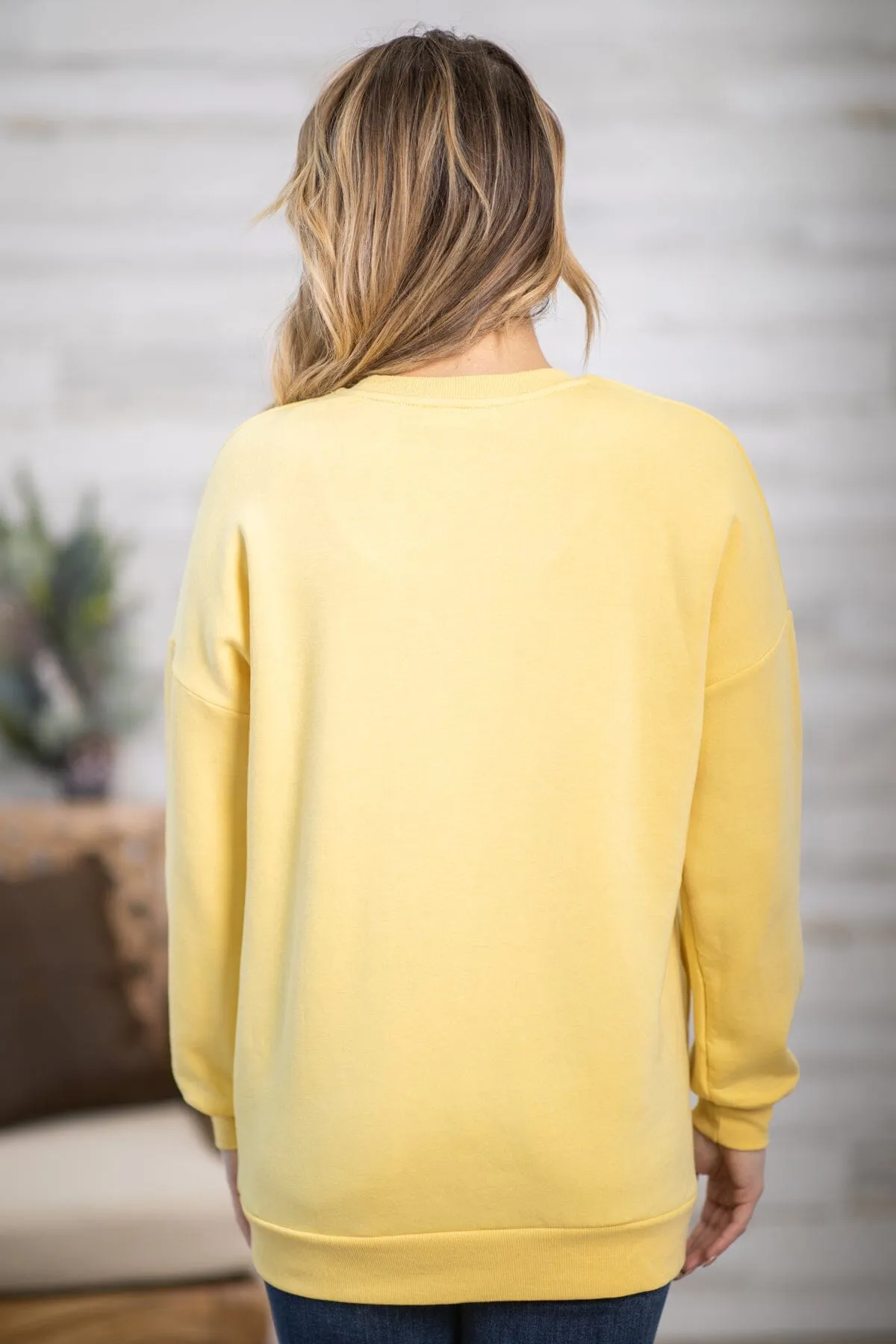 Yellow Crew Neck Sweatshirt With Pockets